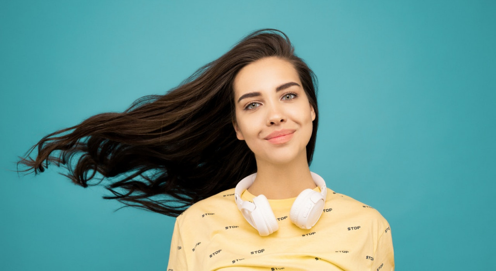 жирные волосы, быстро жирнеют волосы, волосы быстро жирнеют, очень быстро жирнеют волосы, уход за жирными волосами, сальные волосы, жирные волосы у корней, жирные волосы причины, жирнеют волосы, быстро жирнеют волосы у подростка, жирная себорея, себорея кожи головы.