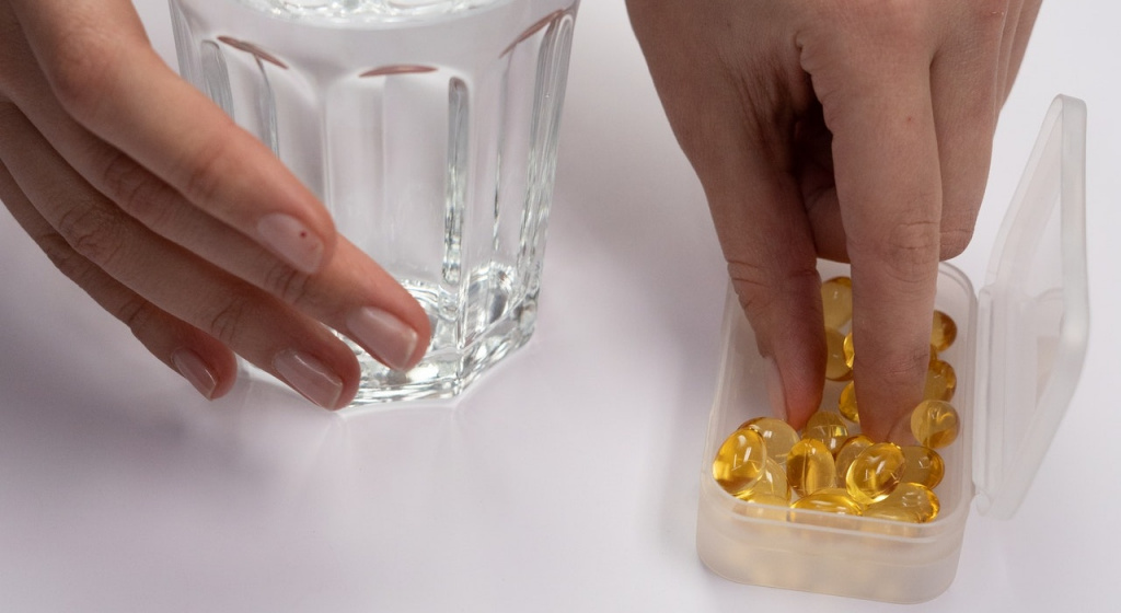 Передозировка витаминами витамин D, витамин Д, витамин С, аскорбиновая кислота, суточная норма витамина С, передозировка витамином С, передозировка витамином Д, передозировка витаминами, витамины, передозировка цинком, витамин солнца, цинк в таблетках, цинк польза, витамин С польза, витамин Д польза, суточная норма витамина Д, суточная норма цинка, витамин D2 и D3, витамин D3, витамин Д3, холекальциферол, кальциферол