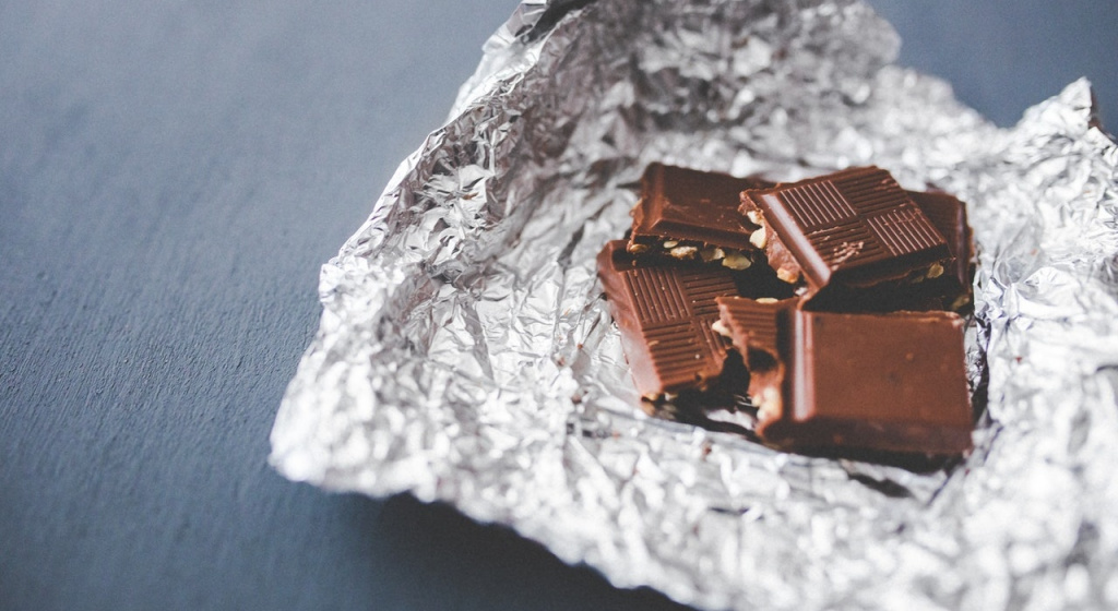 Шоколад для снятия стресса продукты для снятия стресса, продукты от стресса, питание при стрессе и депрессии, продукты избавляющие от стресса, какие продукты снимают стресс, снять стресс быстро, уменьшить стресс, как быстро снять стресс в домашних условиях, стресс, стрессовые ситуации, снимать стресс, снизить стресс, как выйти из стресса, гормон стресса, гормон радости, что пить при стрессе