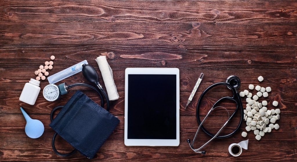 современный тонометр.jpg современный тонометр.jpg